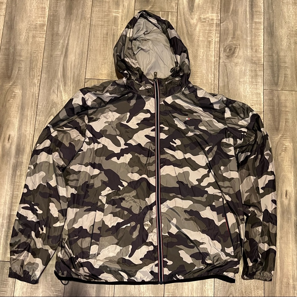 CAMO TOMMY HILFIGER WIND BREAKER JACKET
